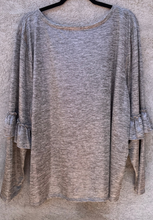 Load image into Gallery viewer, Eloquii ruffle long sleeve 26/28
