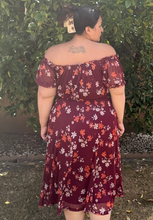 Load image into Gallery viewer, Torrid Burgundy Floral Dress 2

