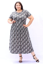 Load image into Gallery viewer, Bloomchic Everyday Midi Dress, Size 16, 20, 22
