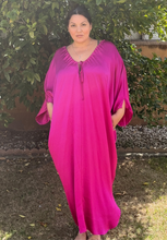 Load image into Gallery viewer, BACCAL Kaftan Hot Pink
