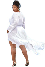 Load image into Gallery viewer, Tabria Majors x Fashion To Figure White Sheer Duster Coverup, Size 4
