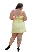 Load image into Gallery viewer, Reveuse Yellow &amp; White Gingham Mini Print Ruffled Mini, Size 2X
