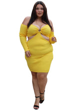 Load image into Gallery viewer, Almost Famous Yellow Long Sleeve Cut Out Dress, Size2X
