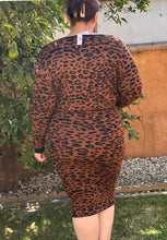 Load image into Gallery viewer, Sofia Vegara Leopard Sweater Dress XL
