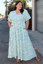 Load image into Gallery viewer, Bloomchic Flutter Sleeve Floral Pocket Split Maxi Dress, Size 14, 16, 18
