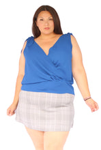 Load image into Gallery viewer, Fashion to Figure Blue Tank with Shoulder Tie, Size 2
