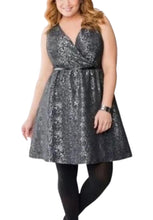 Load image into Gallery viewer, Lane Bryant Metallic Silver Detail Floral Dress, Size 28
