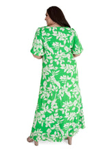 Load image into Gallery viewer, Maree Pour Toi Green Floral Maxi Dress, Size 20

