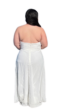 Load image into Gallery viewer, Leading Ladies White Strapless Column Wedding Gown, Size 20
