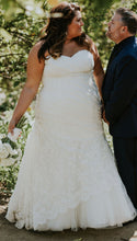 Load image into Gallery viewer, Morilee Lace and Sequin Wedding Dress, Size 18
